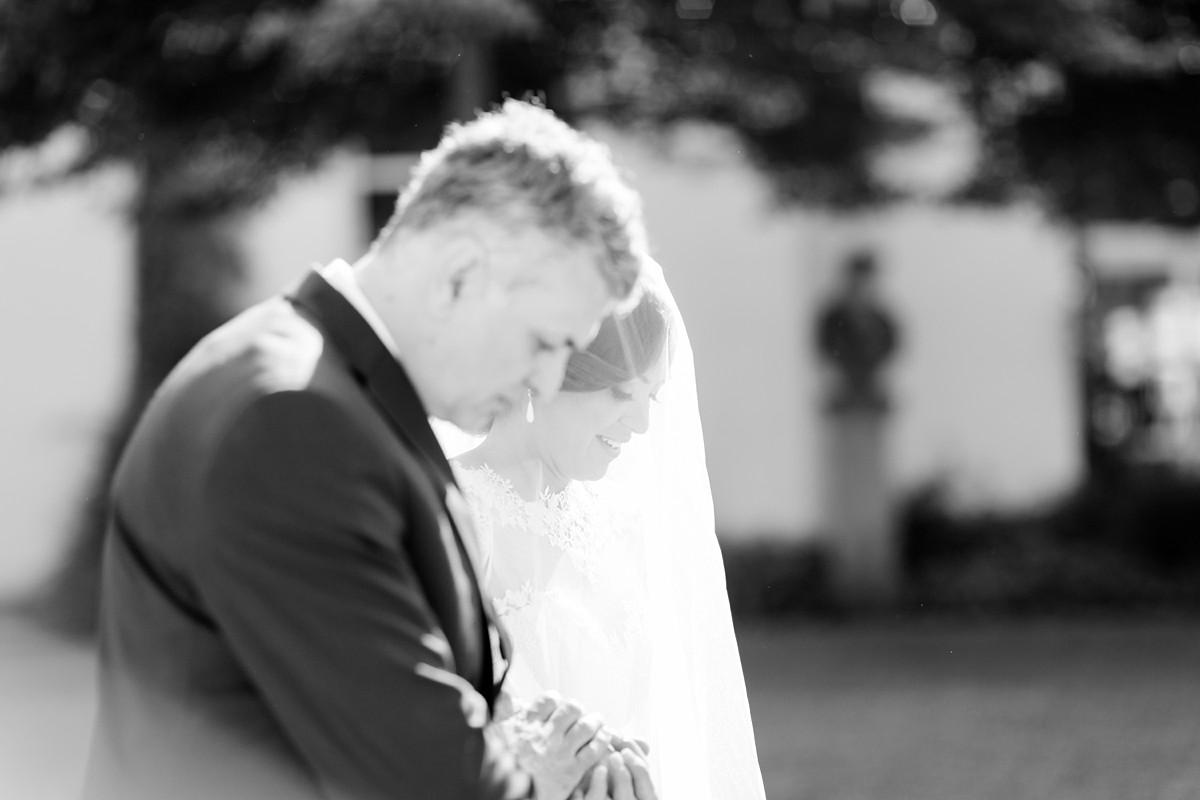 Hochzeitsfotograf-SchlossNeuhaus-Paderborn-FreieTrauung-FotografNRW_0049